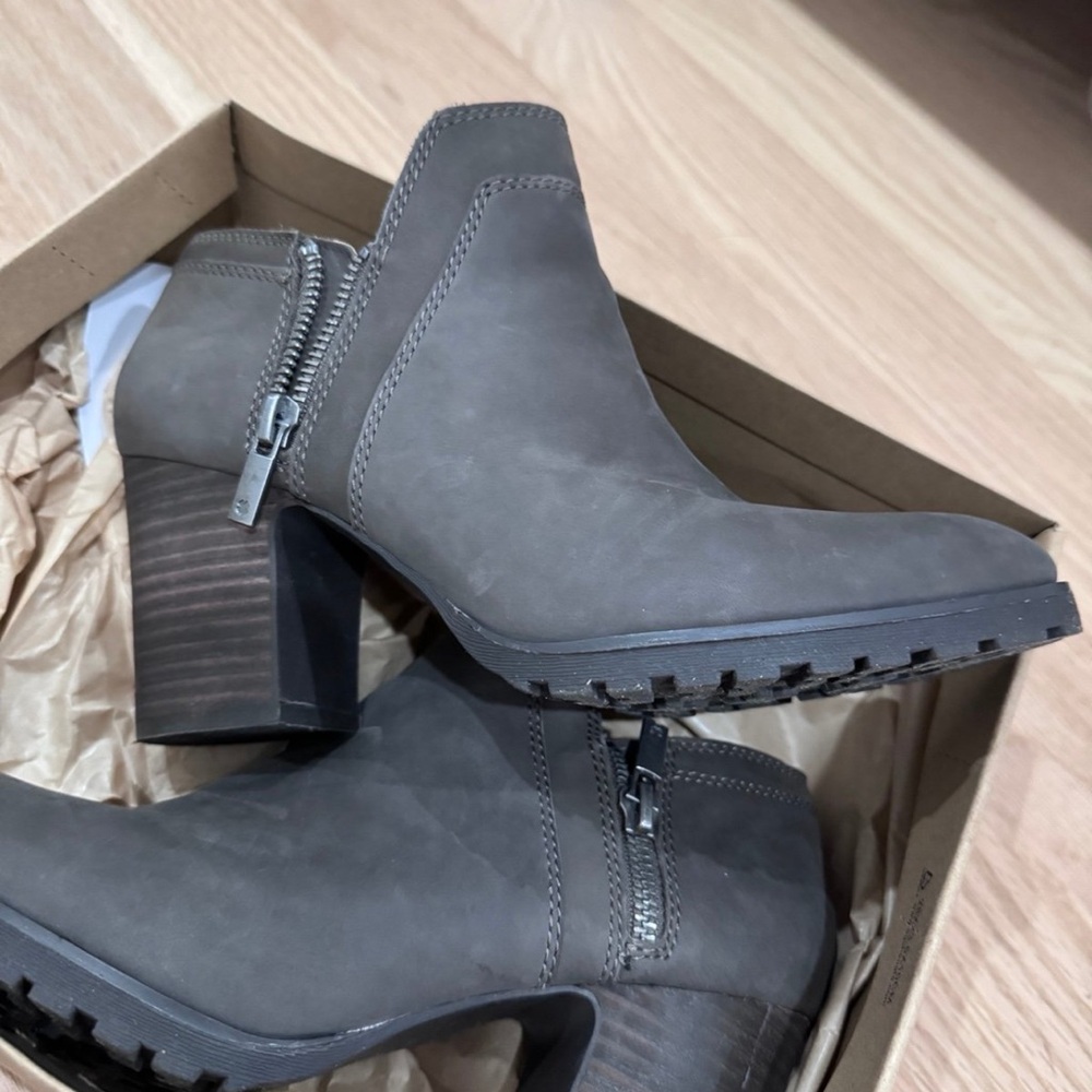 Lucky Brand Gray Ankle Booties with Chunky Heel